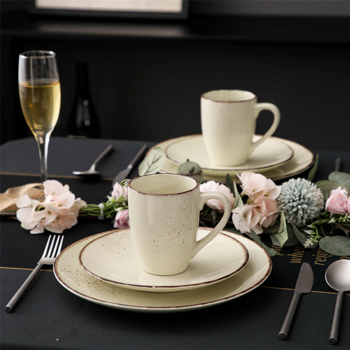 Vancasso Stoneware: The Perfect Dinnerware Set for Big Families