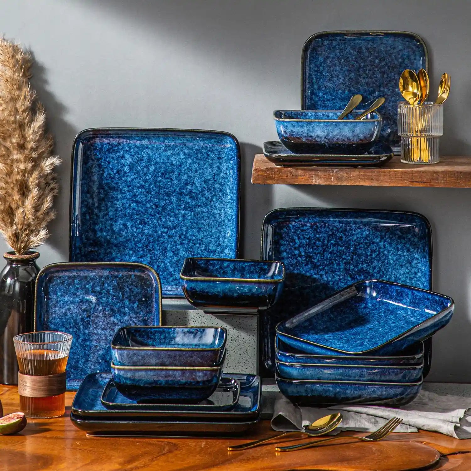 Stern 16 Piece Dinnerware Set Blue